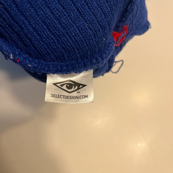 Labatt Pom Pom knit Stocking hat Labatt Blue beer company - Picture 3 of 4